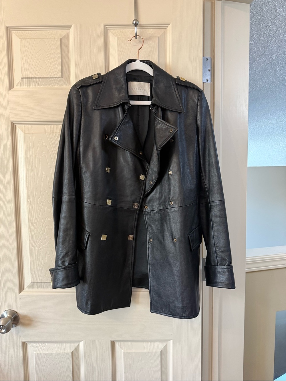 Vintage Iceberg Leather Peacoat Jacket Y2K size IT 42/US S